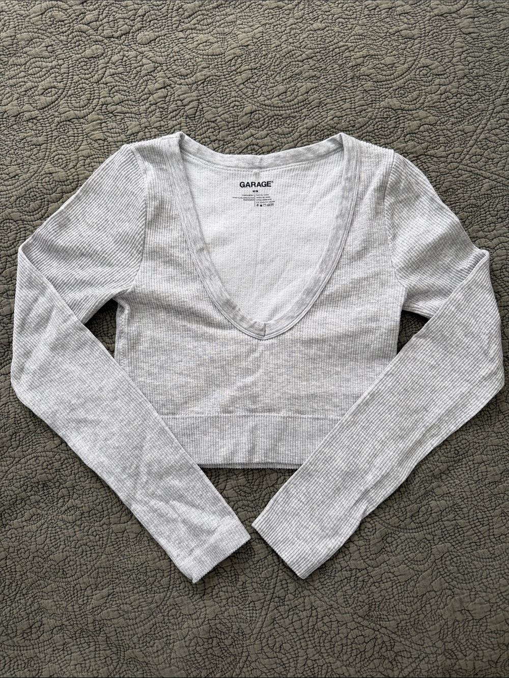 Garage Light Gray Ribbed V-Neck Long-Sleeve Cropped Top